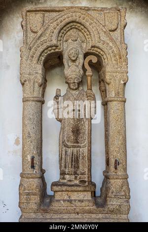 Portugal, région du Nord, Braga, Cathédrale de Braga ou Sé de Braga (fin du 11th siècle), la plus ancienne cathédrale du pays, statue de Saint James dans le cloître de Santo Amaro Banque D'Images