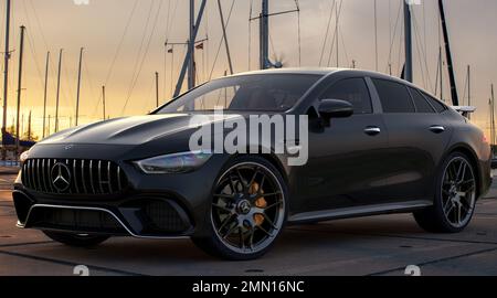 Coupé Mercedes-AMG GT 4 portes Banque D'Images