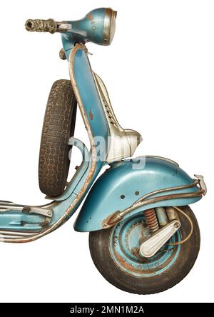 Vue latérale d'un scooter italien bleu vintage non restauré Banque D'Images