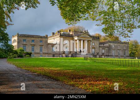 L'avant de Stourhead House appartenant à la National Trust de Stourhead Wiltshire. Banque D'Images