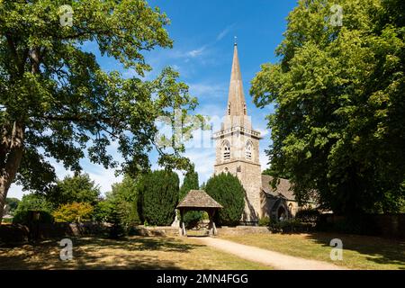 St. Mary The Virgin Church, Lower Slaughter, Gloucestershire, Royaume-Uni 2022 Banque D'Images