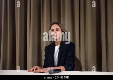 Varsovie, Pologne. 30th janvier 2023. Magda Linette est vue lors d'une conférence de presse à Varsovie. La joueuse de tennis polonaise Magda Linette est revenue en Pologne après l'un de ses plus grands succès dans sa carrière professionnelle, qui a été la demi-finale à l'Open d'Australie 2023. Linette a perdu dans la demi-finale de Sabalenka - le vainqueur de l'Open d'Australie 2023. Après sa performance, le joueur de tennis polonais a sauté dans le classement WTA à la place 22nd. Linette a partagé son expérience lors d'une conférence de presse organisée à Varsovie par l'Association polonaise de tennis (PZA). Crédit : SOPA Images Limited/Alamy Live News Banque D'Images