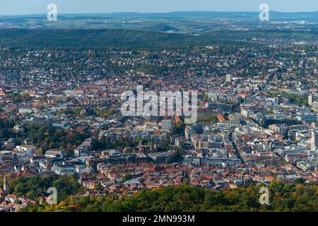 Vue aérienne de la tour de télévision sur Hohen Bopser, Degerloch la ville, Stuttgart, Bade-Wurtemberg, Allemagne du Sud, Europe centrale Banque D'Images