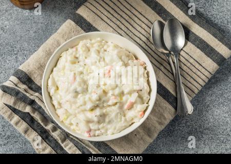 Coleslaw crémeux du sud maison avec mayonnaise et chou Banque D'Images