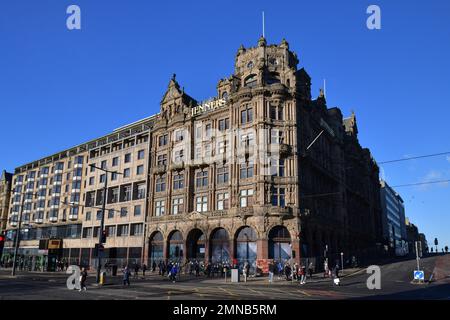 Edinburgh, Écosse, Royaume-Uni, 30 janvier 2023. Vue générale du bâtiment qui était le grand magasin Jenners sur Princes Street. crédit sst/alay live ne Banque D'Images