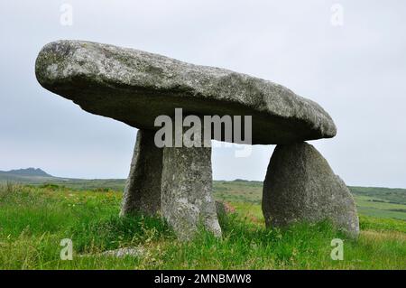 Lanyon Quoit un Dolmen néolithique. Les restes d'un chamberat funéraire Madron près de Penzance en Cornouailles, Royaume-Uni. Banque D'Images