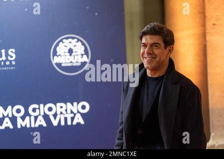 Rome, Italie. 23rd janvier 2023. Pierfrancesco Favino assiste au tapis rouge de ''il Primo Giorno Della Mia Vita'' au Cinéma Moderno sur 23 janvier 2023 à Rome, Italie. (Photo par Luca Carlino/NurPhoto) Credit: NurPhoto SRL/Alay Live News Banque D'Images