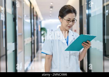 Femmes médecins en clinique Banque D'Images