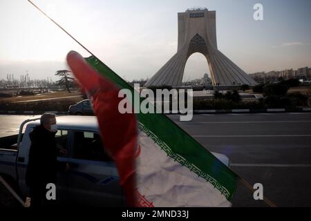 Téhéran, Téhéran, Iran. 29th janvier 2023. Vue sur la Tour Azadi (liberté) dans l'ouest de Téhéran, en Iran, sur 29 janvier 2023. Depuis la mi-septembre, l'Iran a été secoué par des manifestations antigouvernementales qui ont été déclenchées par la mort d'une femme détenue par la police morale du pays. Les manifestations se sont rapidement multipliées pour appeler à la fin de plus de quatre décennies de la règle cléricale du pays. (Credit image: © Rouzbeh Fouladi/ZUMA Press Wire) USAGE ÉDITORIAL SEULEMENT! Non destiné À un usage commercial ! Banque D'Images