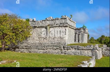 Ruines de Tulum, ville maya pré-colombienne, Mexique. Banque D'Images