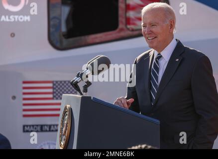 Baltimore City, États-Unis. 30th janvier 2023. Le président Joe Biden s'exprime à la gare de Pennsylvanie, près du site du projet de réhabilitation des tunnels de Baltimore et Potomac, financé par le bipartisan Infrastructure Law à la 30 janvier 2023, dans la ville de Baltimore, au Maryland Le projet a été lancé pour remplacer le tunnel de Baltimore et de Potomac, vieux de 150 ans, qui est une composante importante du réseau ferroviaire américain de la région de l'atlantique. Photo par Jemal Countess/UPI crédit: UPI/Alay Live News Banque D'Images