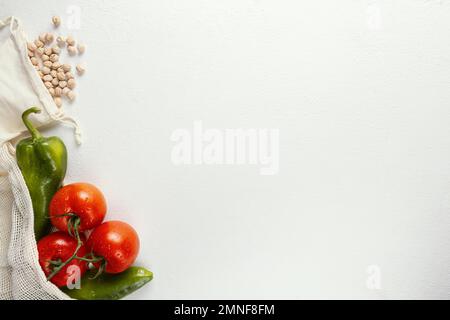 copier le sac en plastique de l'espace avec les légumes. Résolution et superbe photo de haute qualité Banque D'Images