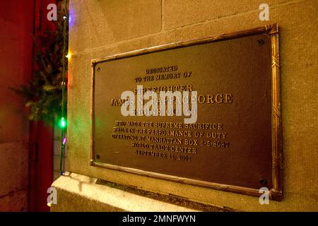 Memorial à un pompier de 23 Engine qui est mort dans les attaques terroristes sur les Twin Towers, New York, États-Unis Banque D'Images