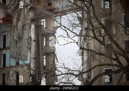 Mykolaiv, Ukraine. 30th janvier 2023. Le bâtiment de l'Administration militaire régionale de Mykolaiv détruit par une attaque de missiles lors de l'invasion russe de la ville de Nikolaev, 30 janvier 2023, à Mykolaiv, en Ukraine. Credit: Présidence de l'Ukraine/Bureau de presse présidentiel ukrainien/Alamy Live News Banque D'Images