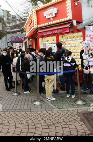 La rue Takeshita animée à Harajuku, Tokyo, Japon. Banque D'Images