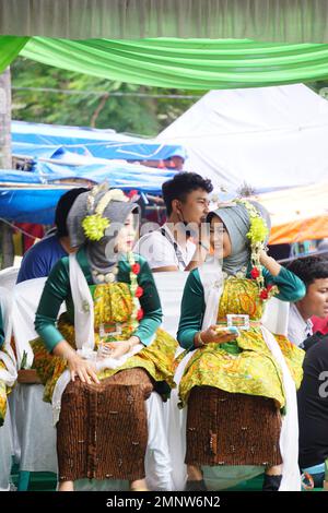 Siraman gong kyai pradah cérémonie. Cette cérémonie est l'un des patrimoines culturels intangibles indonésiens Banque D'Images