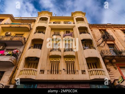 Ancien bâtiment colonial français, Afrique du Nord, Oran, Algérie Banque D'Images