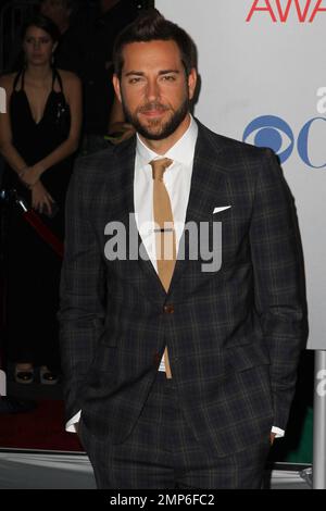 Zachary Levi aux 2012 People's Choice Awards au Nokia Theatre. Los Angeles, Californie. 11th janvier 2012. Banque D'Images