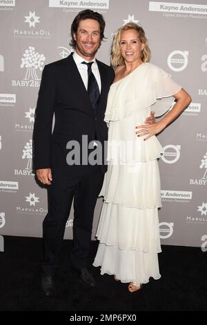 Oliver Hudson et Erinn Bartlett au Gala 2015 Baby2Baby, présenté par la MarulaOil and Kayne Capital Advisors Foundation et en hommage à Kerry Washington, tenu à 3LABS h 30 à Culver City, Californie. 14th novembre 2015. Banque D'Images