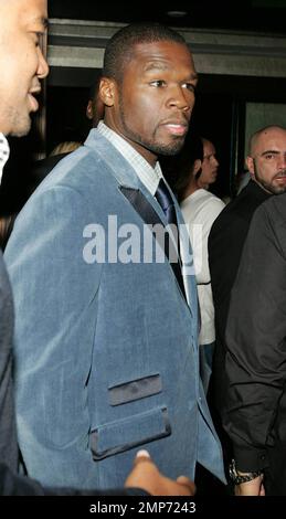 Le rappeur 50 'cent' arrive à la discothèque LIV pour le lancement de sa nouvelle PUISSANCE de parfum de cinquante cent. Miami Beach, Floride. 11/6/09. Banque D'Images