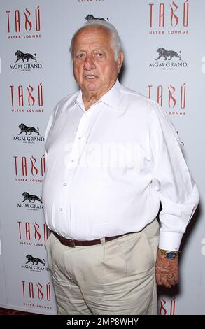 Tommy Lasorda au tournoi de Blackjack Sports Dream All-Star Celebrity qui s'est tenu au salon Tabu Ultra à l'intérieur du MGM Grand Hotel & Casino. Las Vegas, Nevada 14th octobre 2011. Banque D'Images