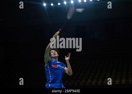 Bangkok, Thaïlande. 31st janvier 2023. Riku Hatano du Japon joue contre Julien Carraggi de Belgique pendant le match unique de Badminton Men dans le Princess Sirivannanari Thailand Masters 2023 au stade Nimibutr. Riku Hatano a gagné Julien Carraggi 2:0 (21:13, 21:11). (Photo de Peerapon Boonyakiat/SOPA Images/Sipa USA) crédit: SIPA USA/Alay Live News Banque D'Images