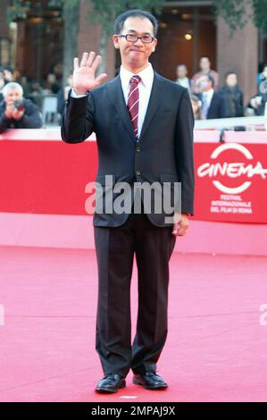 Directeur et animateurs Hiromasa Yonebayashi assiste à la première du tapis rouge de 'l'emprunteur Arrietty' (titre original: Kari-gurashi no Arietti) lors du Festival International du film de Rome 5th. Rome, ITA. 11/04/10. Banque D'Images
