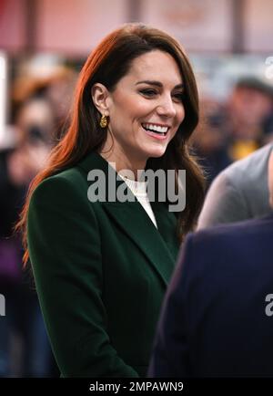 31 janvier 2023. Londres, Royaume-Uni. La princesse de Galles visite le marché Kirkgate à Leeds où elle a rencontré des vendeurs et des membres du public, a visité le marché, avant de se joindre à une discussion avec des vendeurs et des gens locaux sur leurs expériences de la petite enfance. Crédit : Doug Peters/EMPICS/Alamy Live News Banque D'Images