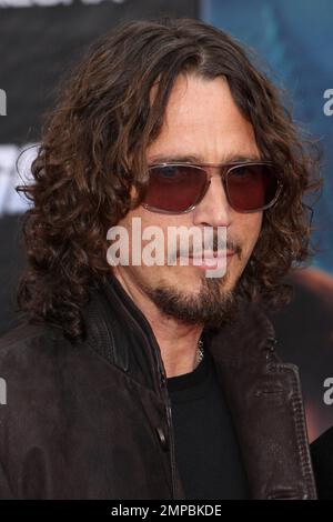 Chris Cornell à la première mondiale des Avengers de Marvel au théâtre El Capitan. Los Angeles, Californie. 11th avril 2012. . Banque D'Images