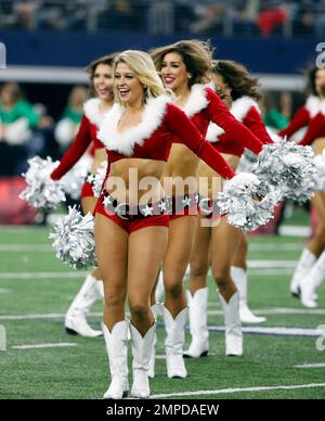 Dallas Cowboys Cheerleaders Christmas Halftime