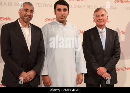 La productrice Duane Baughman, présidente du Parti des peuples du Pakistan et fils de l'ancien Premier ministre pakistanais Benazir Bhutto, Bilawal Zardari Bhutto et le producteur Mark Siegel lors de l'appel photo pour "Bhutto" lors du Festival International du film de Rome 5th. Rome, ITA. 10/30/10. Banque D'Images