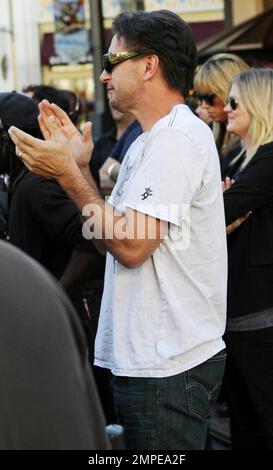 Billy Baldwin vient au Grove pour encourager sa femme Chynna Phillips qui a joué avec son groupe pop Wilson Phillips. Los Angeles, Californie. 11/09/10. Banque D'Images