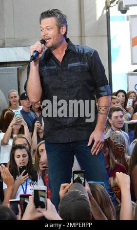 Blake Shelton se produit en direct au salon Today pour la série de concerts à New York, New York. 5th août 2016. Banque D'Images