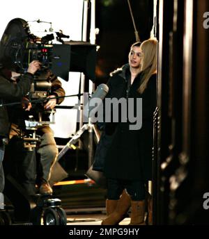 Exclusif !! Kate Hudson et Anne Hathaway photographent une scène pour Bride Wars. Boston, Ma. 4/24/08. Banque D'Images