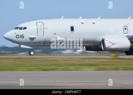 JACKSONVILLE, FLORIDE. (21 octobre 2022) l'Orion P-8 fait ses débuts au salon de l'aviation 2022 de Jacksonville NAS. Le spectacle célébrait l’héritage des Blue Angels, qui remonte à 1946 dans le lieu de naissance de NAS Jacksonville, l’escadron. Le spectacle a également présenté des représentations aériennes d'autres équipes de vol militaires et civiles, des spectacles en direct, et l'occasion de voir des avions et des véhicules militaires et les États-Unis Équipe de parachutisme de commandement des opérations spéciales. Banque D'Images