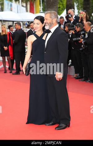 Mel Gibson et Rosalind Ross assistent à la cérémonie de clôture du Festival de Cannes, en France. 22nd mai 2016. Banque D'Images