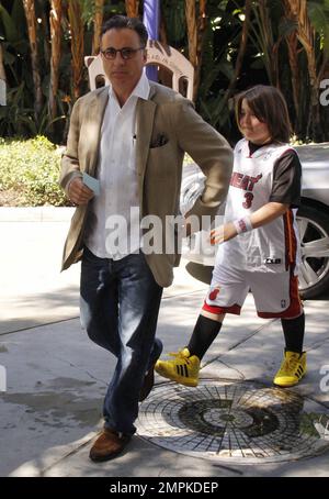 L'acteur Andy Garcia arrive au Staples Center pour le jeu Lakers vs Miami Heat. Los Angeles, Californie. 4th mars 2012. Banque D'Images