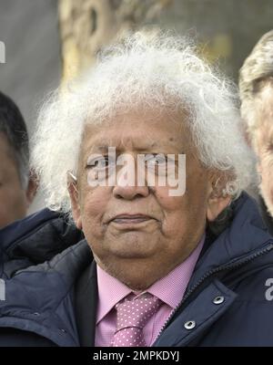 Lord Desai / Meghnad Jagdishchandra Desai, Baron Desai de St Clément Danes. Économiste et collègue travailliste, - lors d'un événement de la statue du Mahatma Gandhi i Banque D'Images