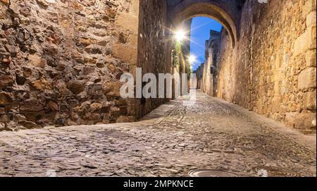 Imágenes tomadas a la entrada de la Ciudad Monumental de Cáceres, Patrimonio de la Humanidad por la UNESCO desde 1986 Banque D'Images