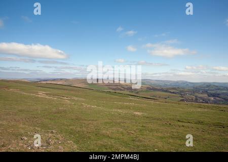 Bowstonegate près de Lyme Park lors d'un jour de printemps brillant Cheshire Angleterre Banque D'Images