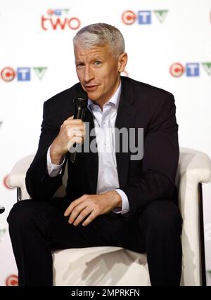 Anderson Cooper à une conférence de presse pour CTV Upfront à Toronto, ONTARIO. 6/2/11. Banque D'Images