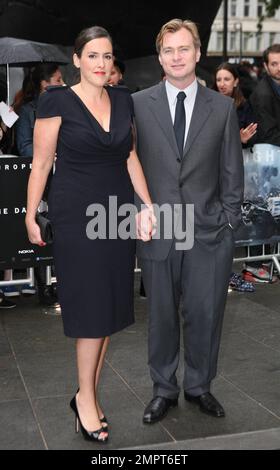 Emma Thomas et Christopher Nolan à la première européenne de « The Dark Knight Rises » à Leicester Square. Londres, Royaume-Uni. 18th juillet 2012. Banque D'Images