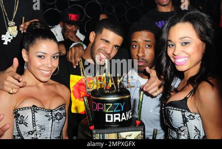 Drake à son Club Paradise Tour après la fête à la boîte de nuit Rush à Miami Beach, FL. 14th février 2012. Banque D'Images