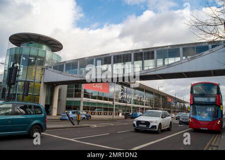 Slough, Berkshire, Royaume-Uni. 31st janvier 2023. Les bus à Slough s'arrêtent toujours sur le A4 après l'incendie à la gare routière avant Noël. Crédit : Maureen McLean/Alay Live News Banque D'Images