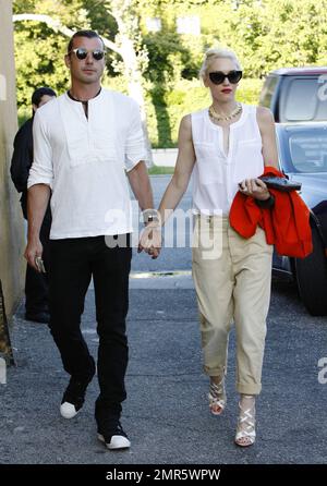 La chanteuse Gwen Stefani, sans aucun doute, a été vue prendre son mari Gavin Rossdale pour dîner en l'honneur de la fête des pères. Los Angeles, Californie. 17th juin 2012. Banque D'Images