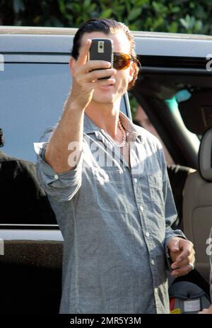 Gwen Stefani a l'air ravie de quitter le restaurant Cecconi après avoir