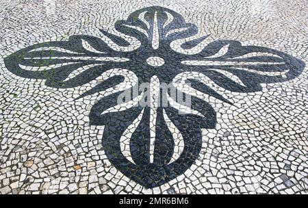 Le Portugal. Lisbonne. Pavés portugais typique de la chaussée fait-main Banque D'Images