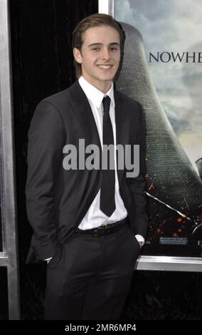 Alex Watson à la première de 'Harry Potter and the Deathly Hallows: Part 1' au Hall Alice Tully du Lincoln Center à New York, NY. 11/15/10. Banque D'Images