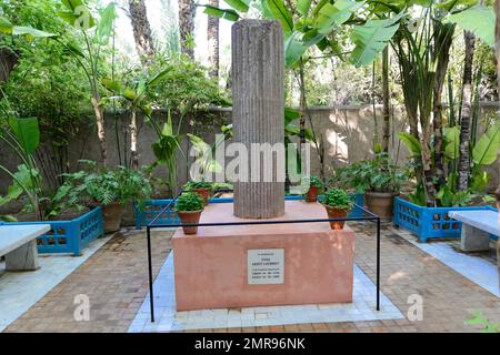 Mémorial, à Memoriam Yves Saint Laurent, 01. 08. 1936-01. 06. 2008, jardin Majorelle, jardin botanique de Marrakech, Maroc, Afrique Banque D'Images