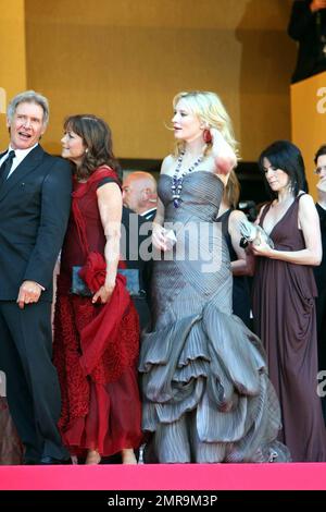 Harrison Ford, Karen Allen et Cate Blanchett assistent à la première de 'Indiana Jones et le Royaume du crâne de cristal' au Festival de Cannes. Cannes, France. 5/18/08. Banque D'Images